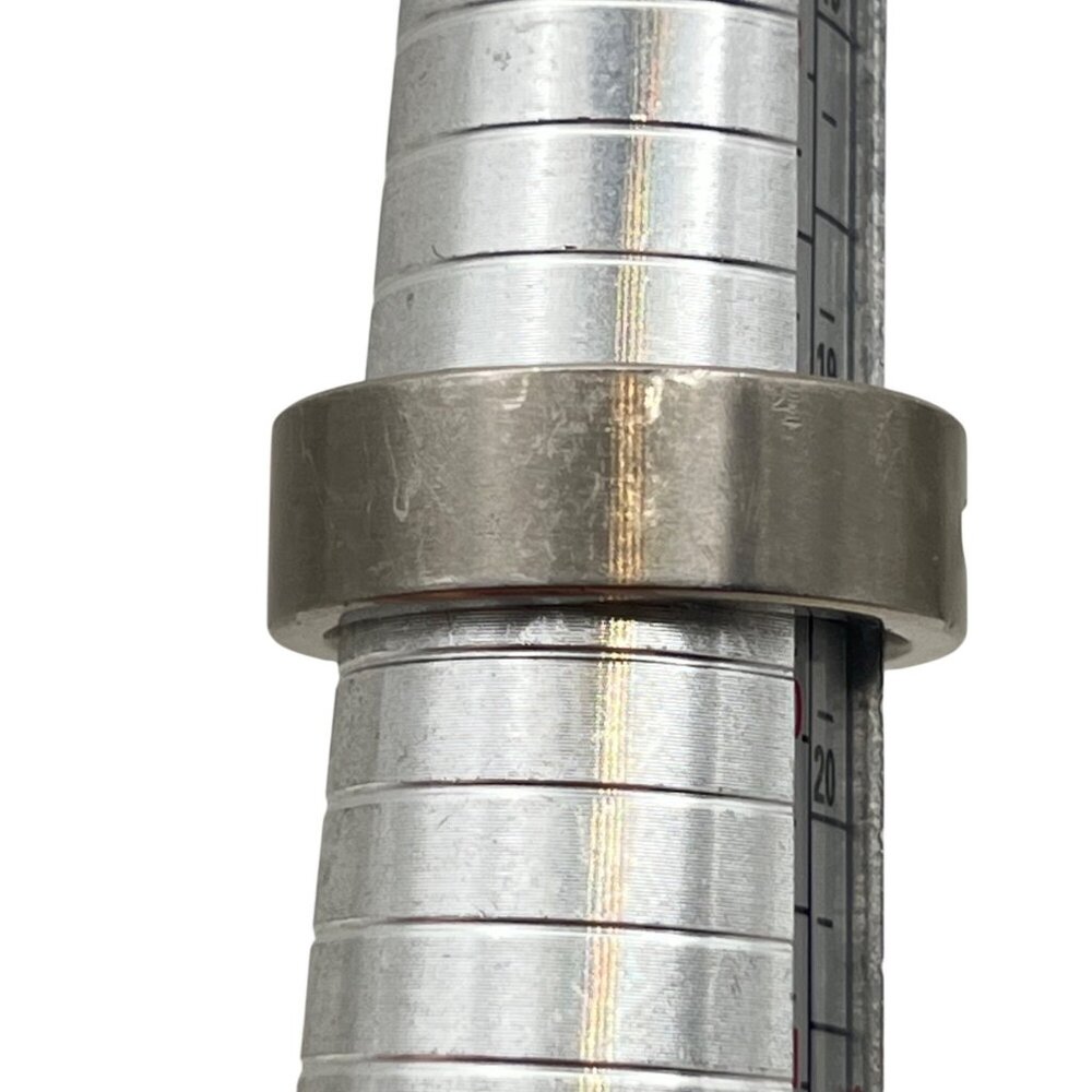 Mens Titanium Ring Size 9.5 Cubic Zirconia Channel Set Wedding Band Anniversary - Picture 7 of 8